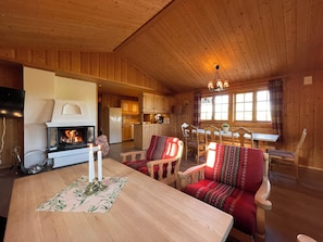 Cabin, 4 Bedrooms, Jetted Tub (Towel, bed linen & cleaning not incl) | Living area | Flat-screen TV - Torsetlia Fjellstue og Hyttegrend (Nore og Uvdal)