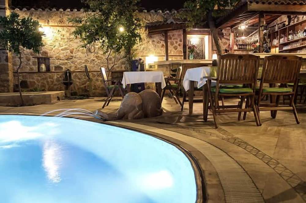 La Paloma Hotel