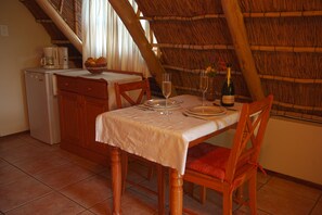 Leopard Double Room | Coin cuisine privé