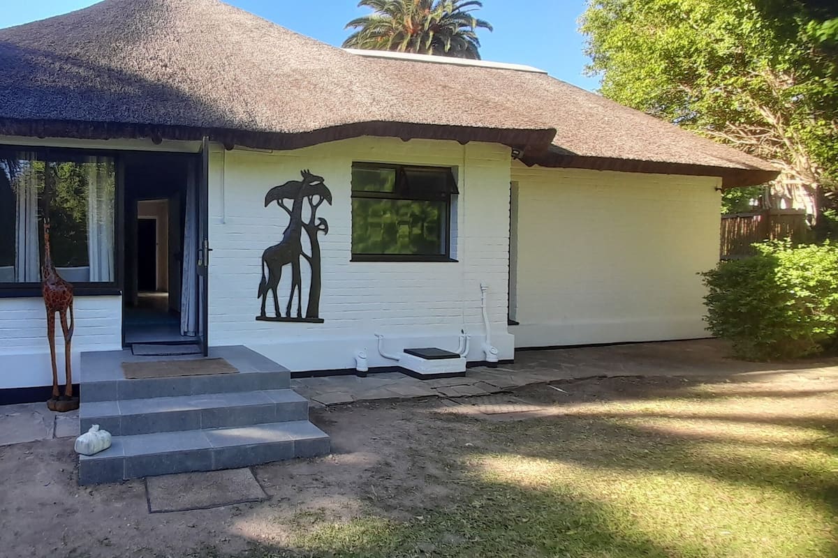 Luxury Double Room | 1 bedroom, in-room safe, iron/ironing board, free WiFi