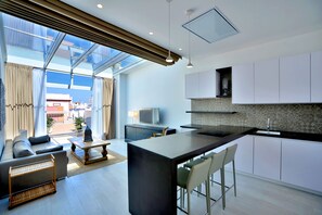 豪華頂樓客房 | 遮光布/窗簾、隔音、免費無線上網、床單