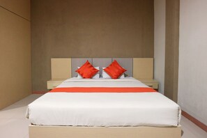 Superior Double or Twin Room | Premium bedding, desk, blackout drapes, free WiFi - Tembok Batu Residence (Pogung Lor)