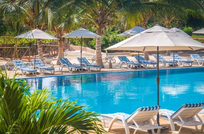 Azao Resort & Spa