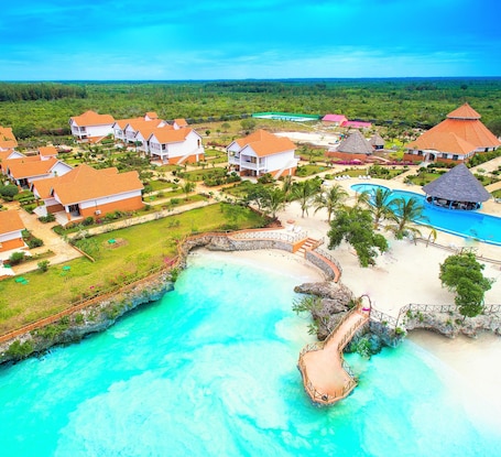 Building design. Azao Resort & Spa