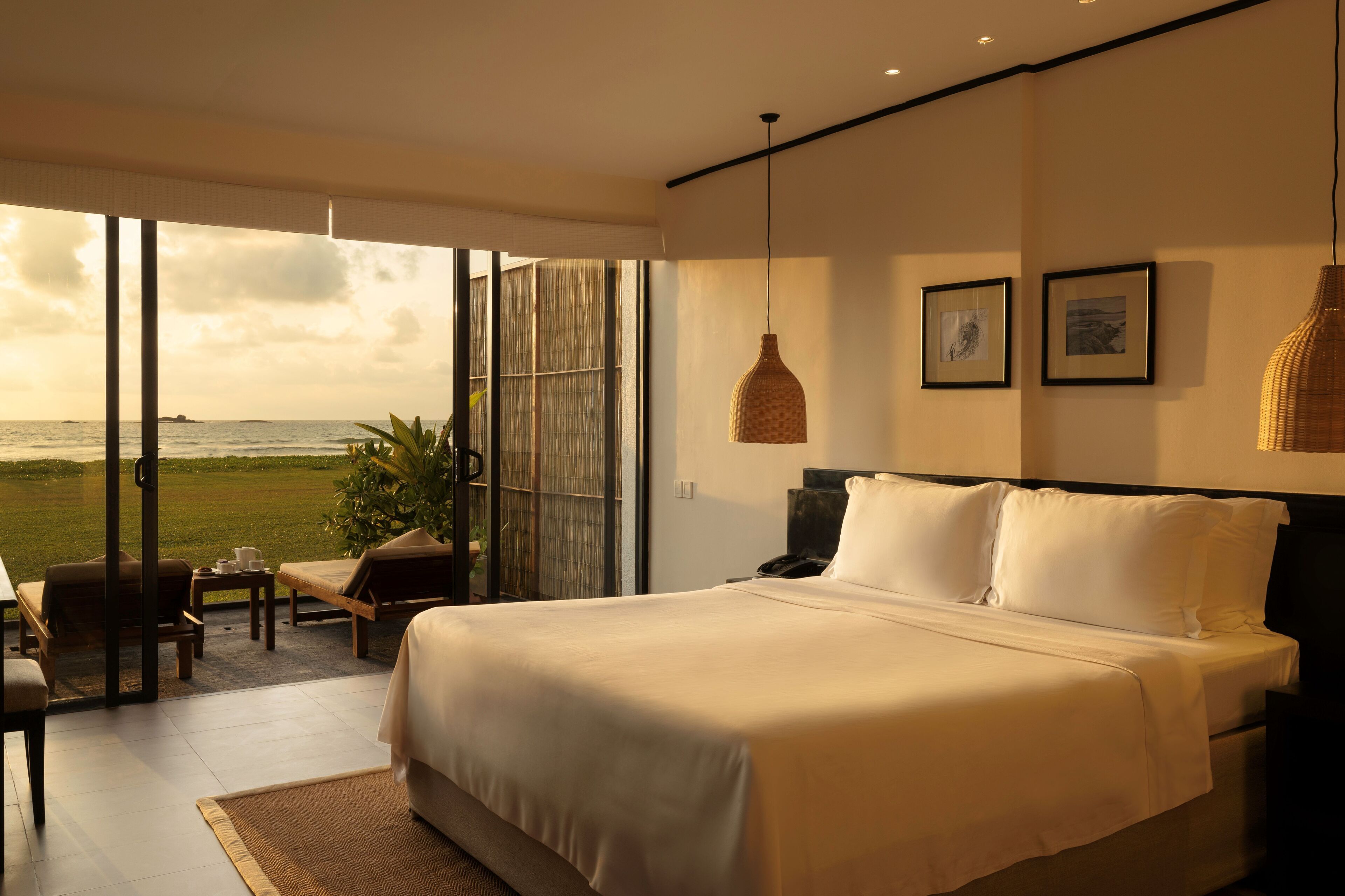 Minibar, in-room safe, desk, free WiFi
