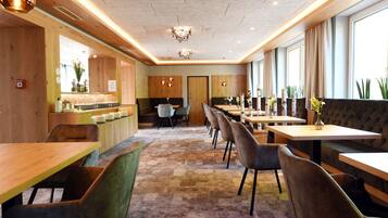 Tägliches inbegriffenes Frühstücksbuffet