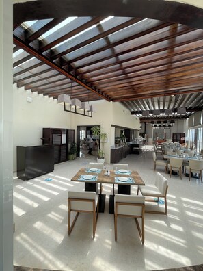 2 restaurants, international cuisine - Simaisma, A Murwab Resort (Simaisma)