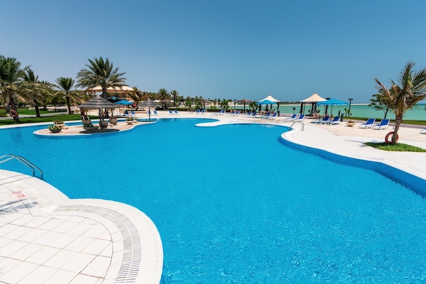 2 outdoor pools, open 9 AM to 7 PM, sun loungers