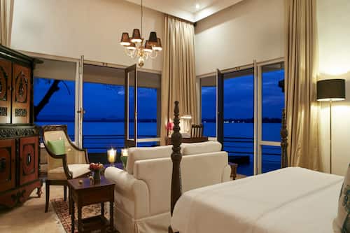 Royal Suite - Lake View | Minibar, in-room safe, individually decorated, individually furnished