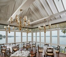 Se sirven desayunos, almuerzos y cenas; cocina internacional