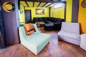 Flat-screen TV - CTR La Coruja del Ebro (Valderredible)