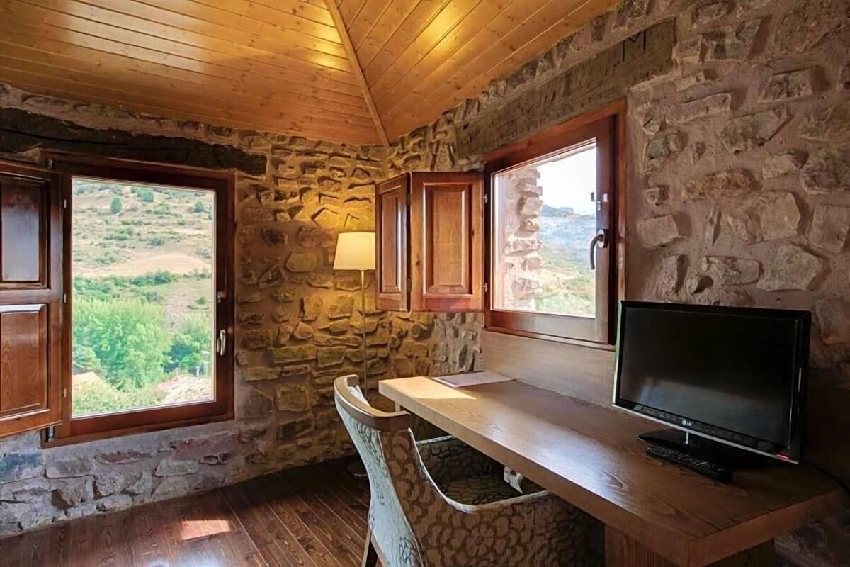 Standard Double or Twin Room, Mountain View | Lobby