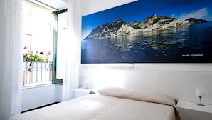 Superior Double Room, Accessible | Premium bedding, down comforters, minibar, in-room safe - Il Reticolo (Salerno)