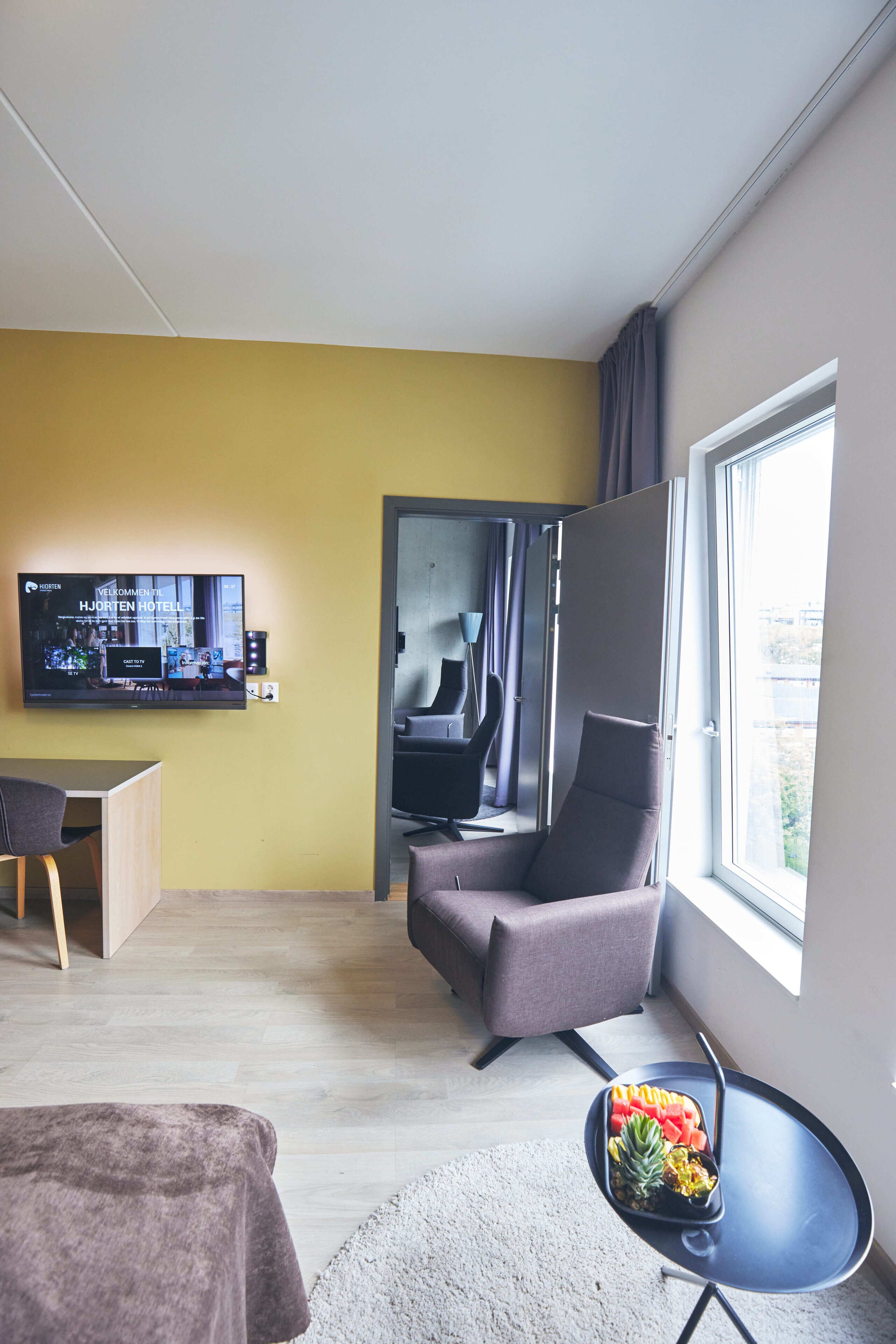 superior double room | 1 bedroom, premium bedding, pillow-top beds, desk