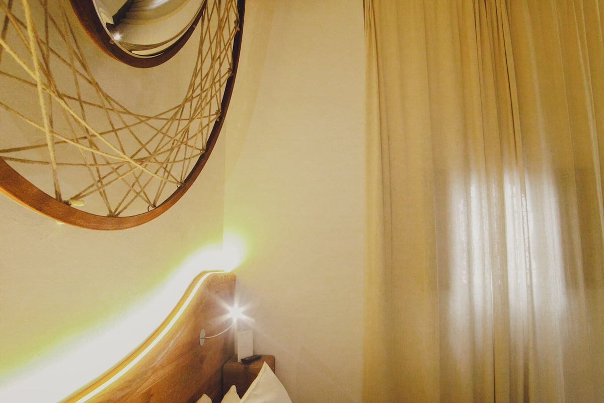 design room, courtyard view (spartum) | premium bedding, down duvets, pillow-top beds, in-room safe