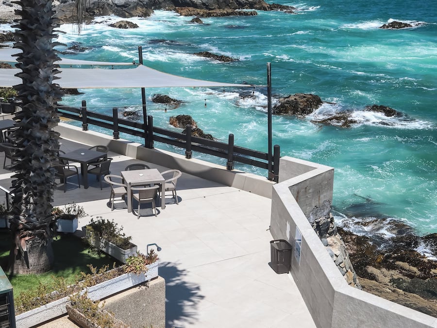 Vista para praia/oceano