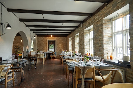 Restaurant. Fladbro Kro
