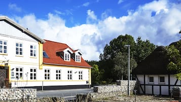 Fachada de la propiedad