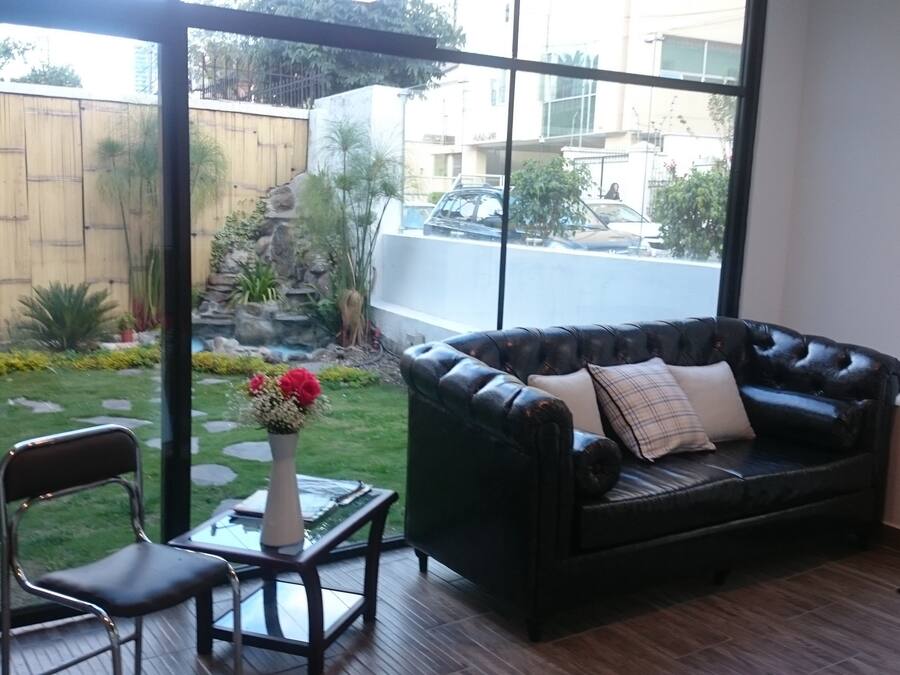 Pemandangan dari hartanah