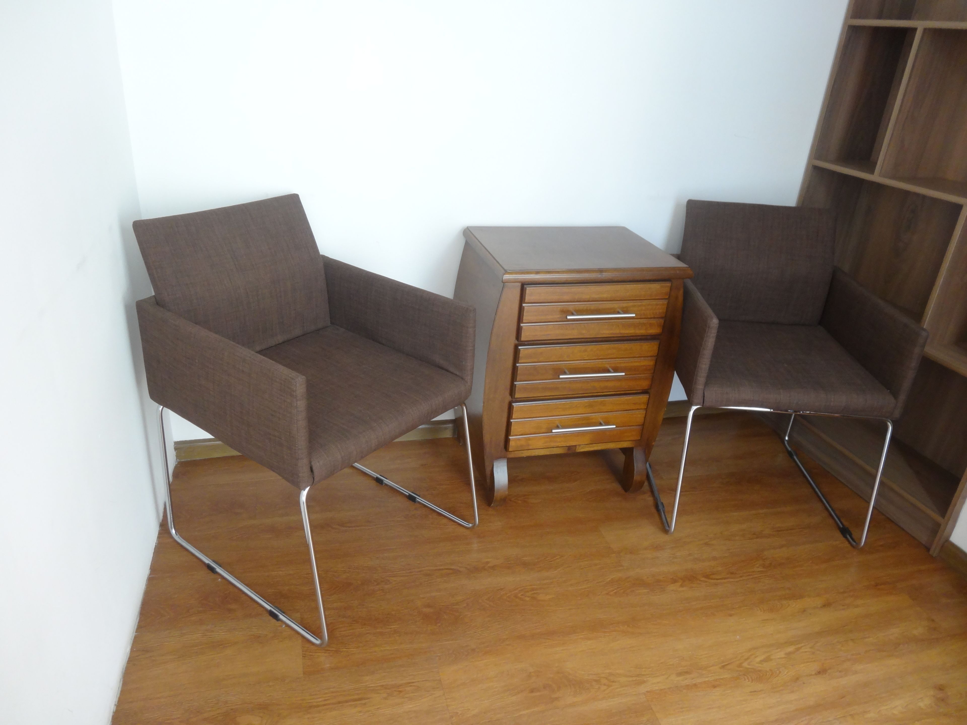 premium studio suite, 1 bedroom, refrigerator & microwave, ground floor | 1 bedroom, down duvets, pillow-top beds, individually decorated