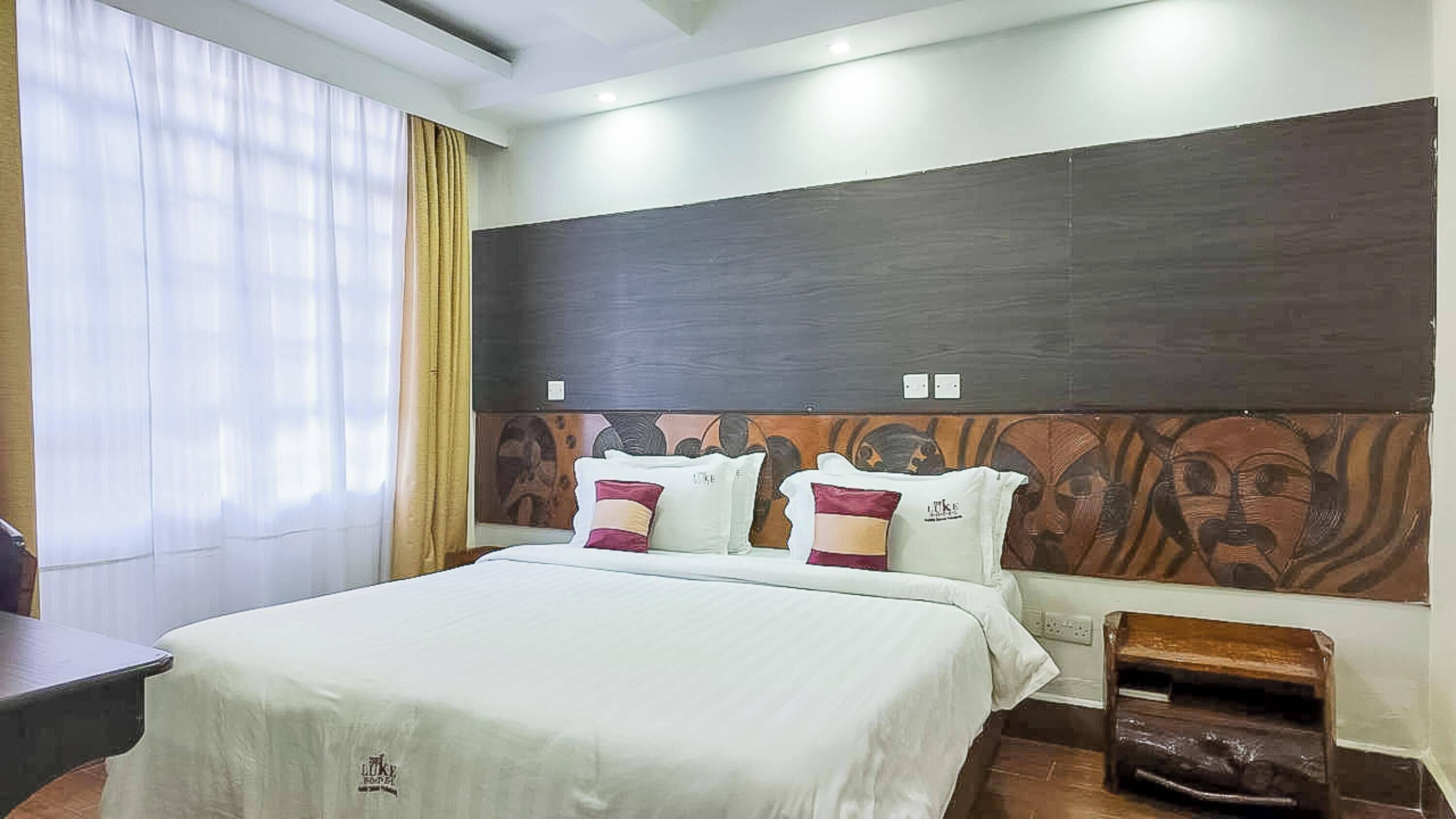 Photo - The Luke Hotel