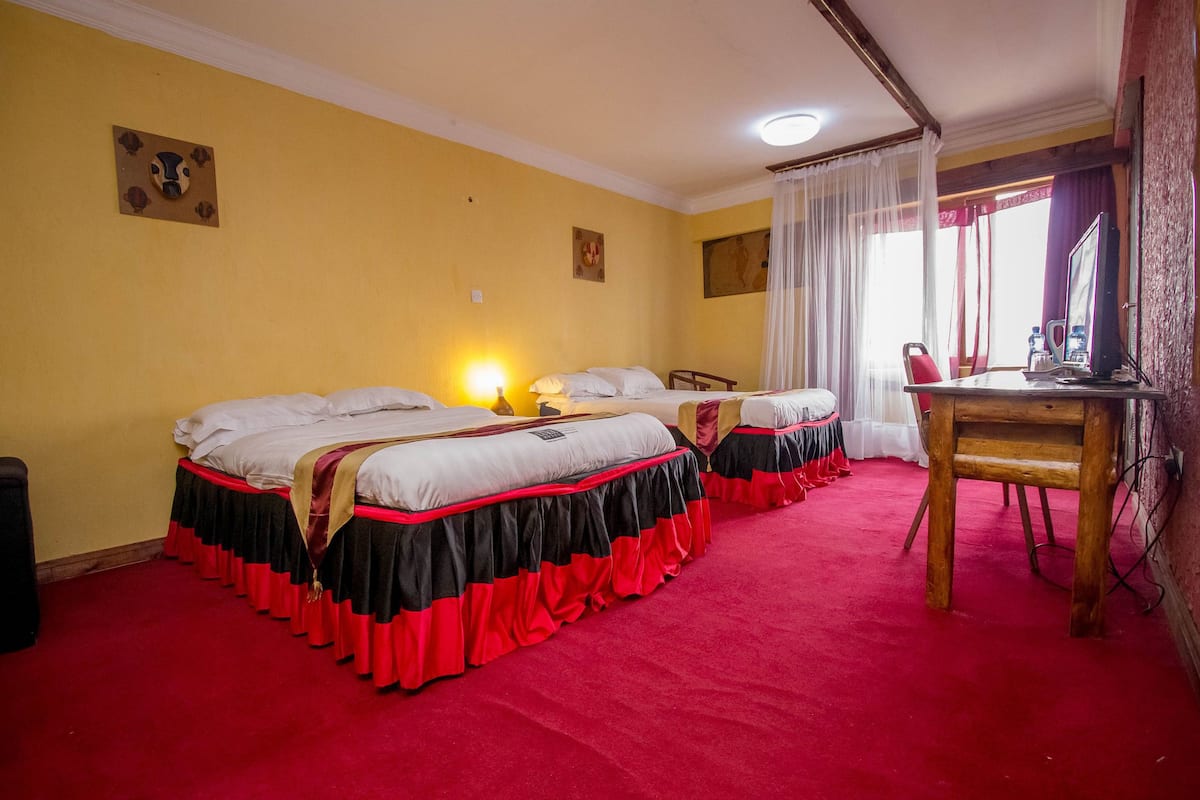 Ropa de cama de alta calidad, minibar, escritorio y wifi gratis