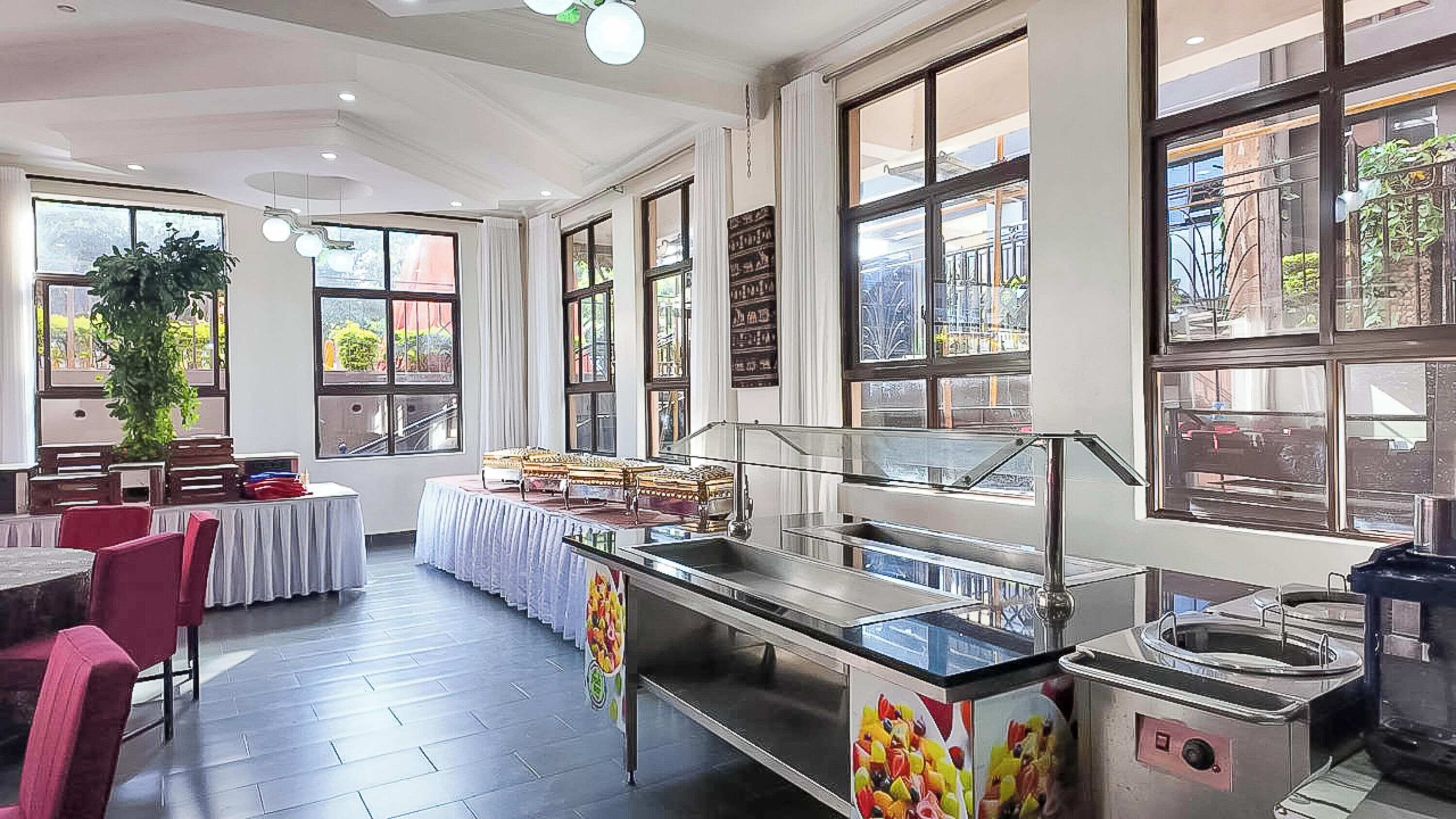 Photo - The Luke Hotel