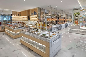 Daily full breakfast (AUD 52 per person)