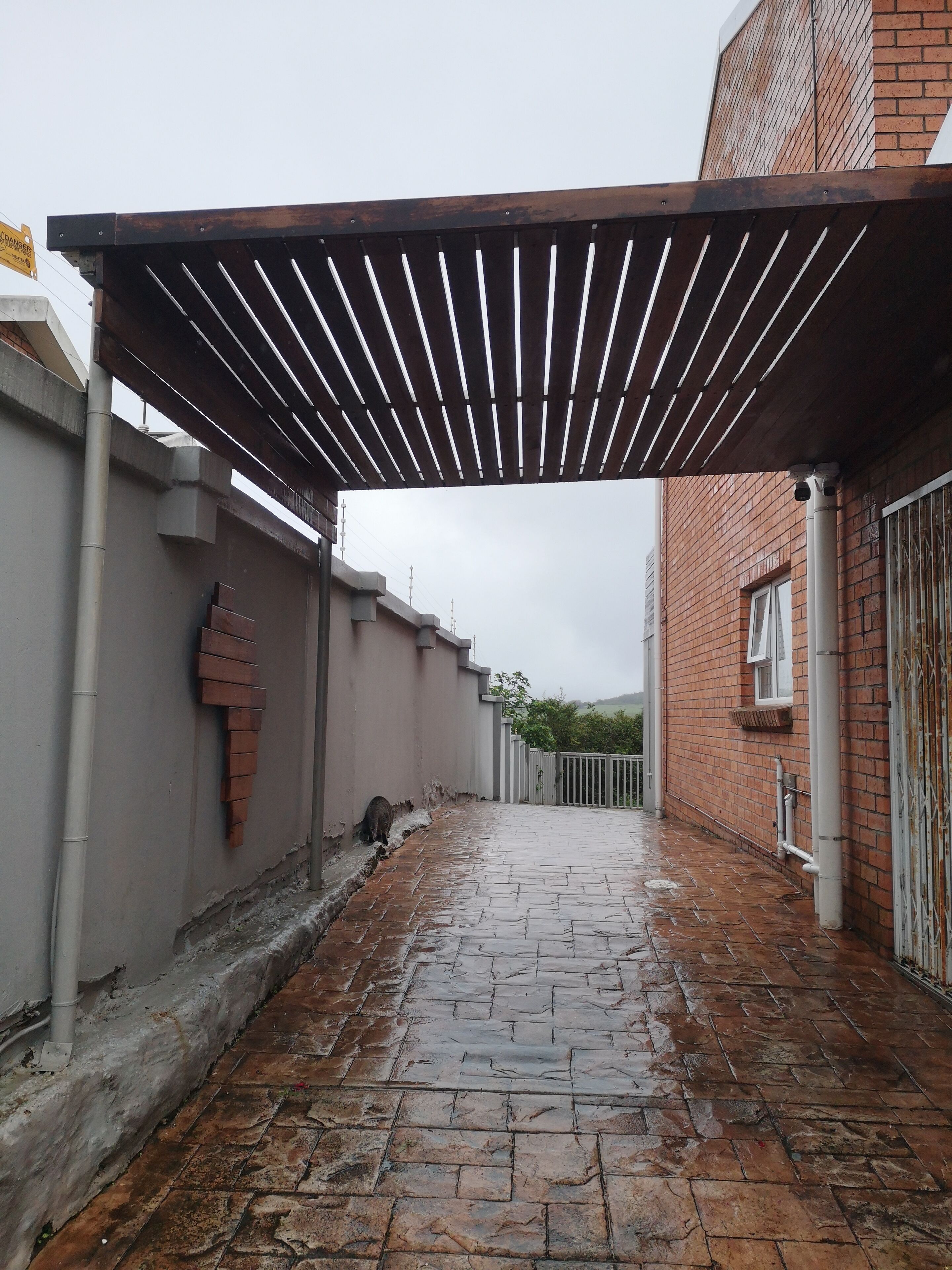 ด้านหน้าที่พัก