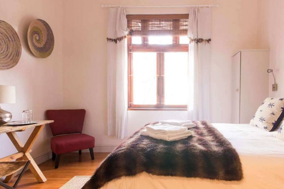 Standard Double Room | Premium bedding, in-room safe, WiFi (free), bed sheets
