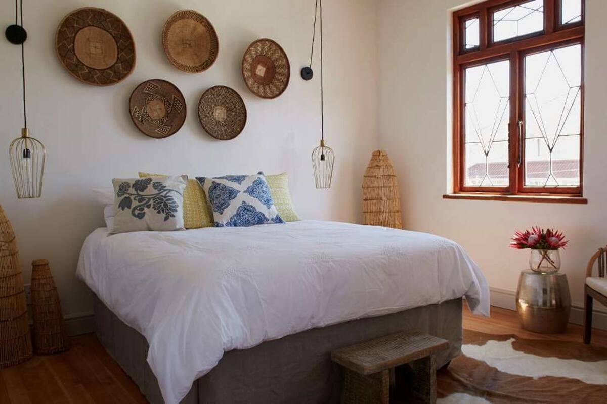 Deluxe Double Room | Premium bedding, in-room safe, WiFi (free), bed sheets