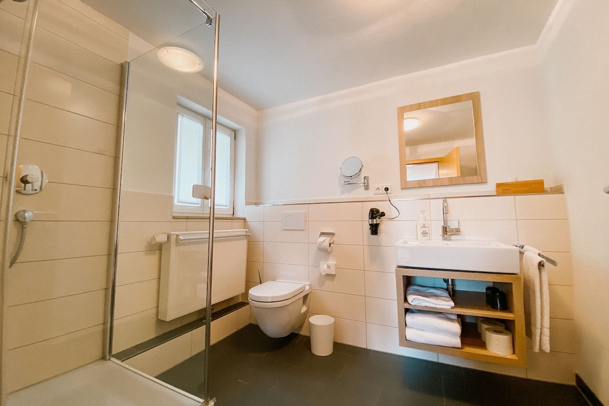apartment, 1 bedroom | bathroom | free toiletries, hair dryer, towels