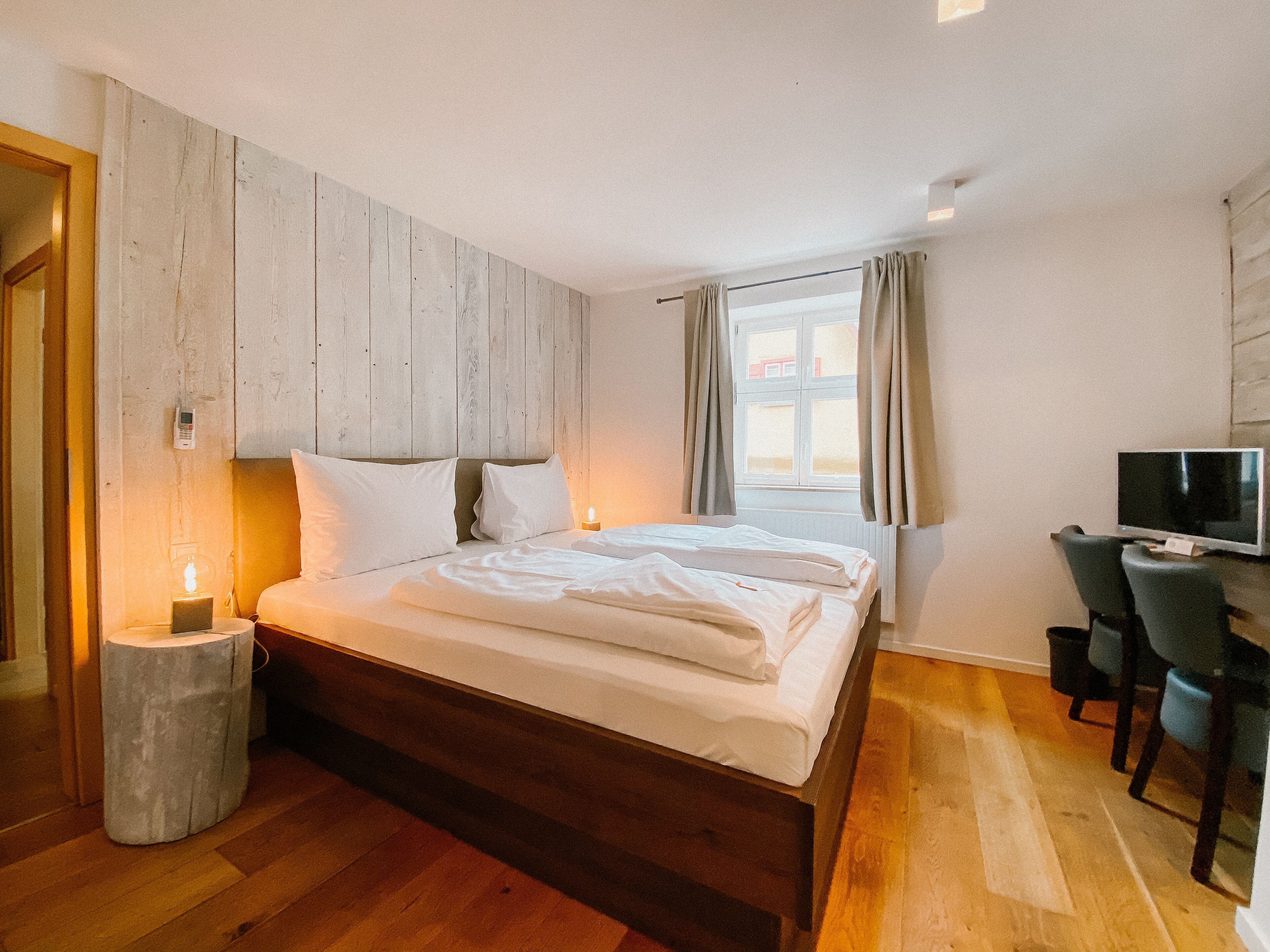 business double room | 1 bedroom, hypo-allergenic bedding, minibar, in-room safe