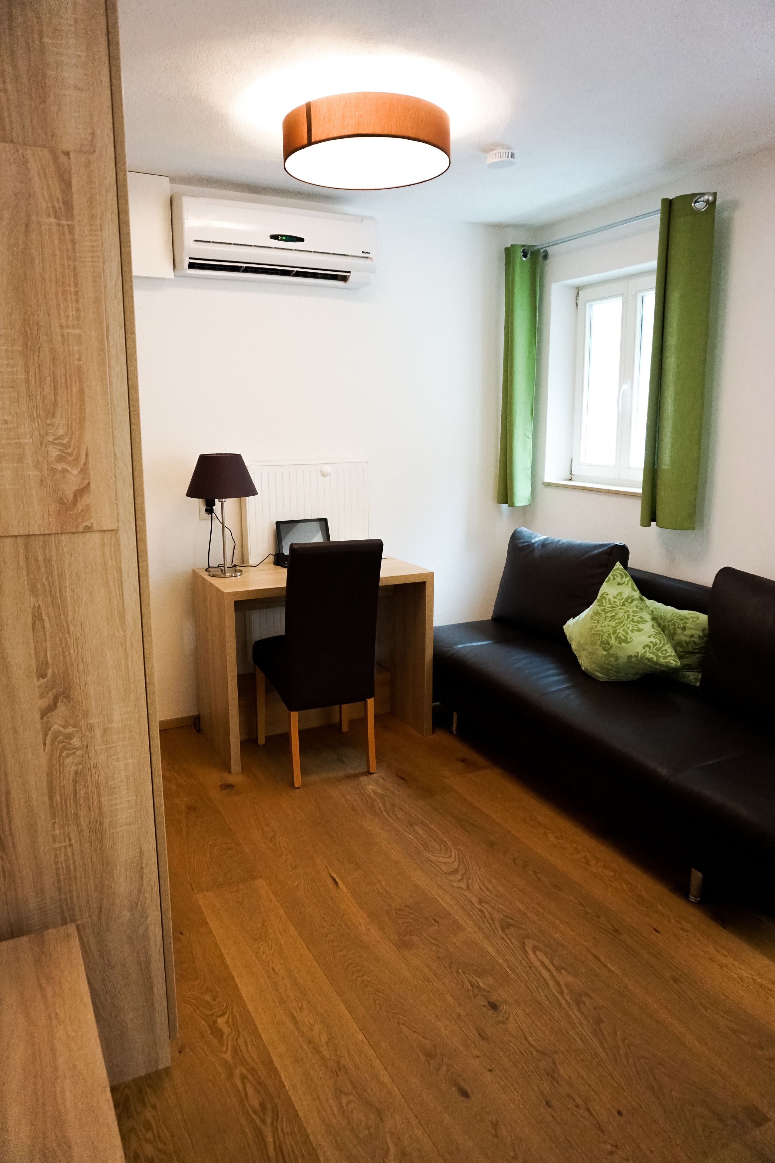 business double room | 1 bedroom, hypo-allergenic bedding, minibar, in-room safe