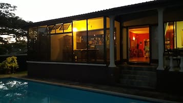 Mặt tiền nơi lưu trú