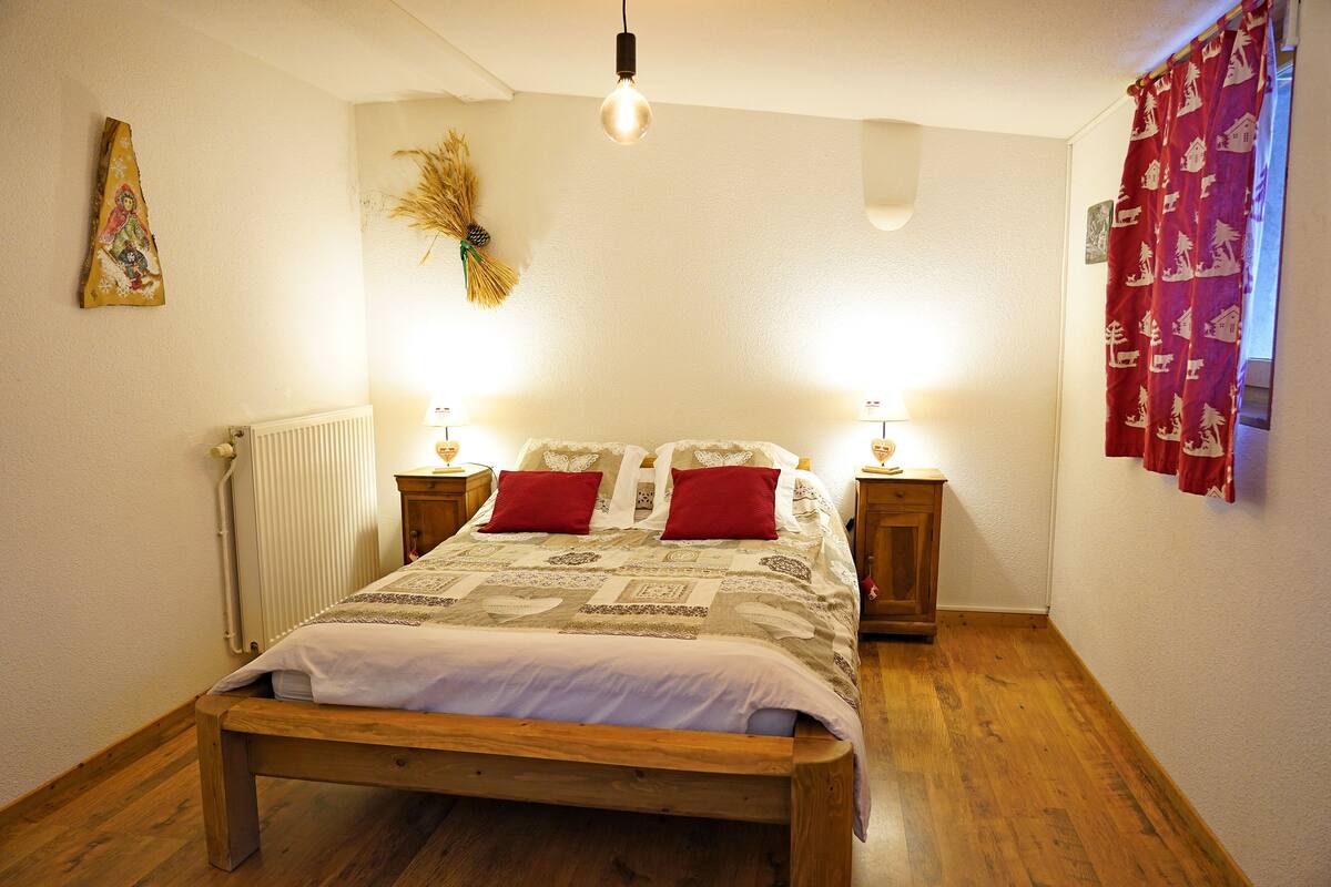 Standard Single Room, Private Bathroom, City View (Cêpe)