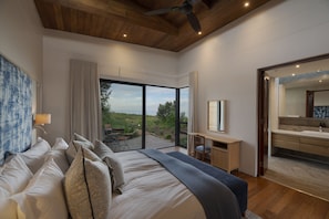 Egyptian cotton sheets, premium bedding, down duvets, free minibar items