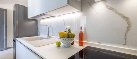 Departamento, 2 habitaciones | Cocina privada | Refrigerador con congelador, horno y parrilla de estufa