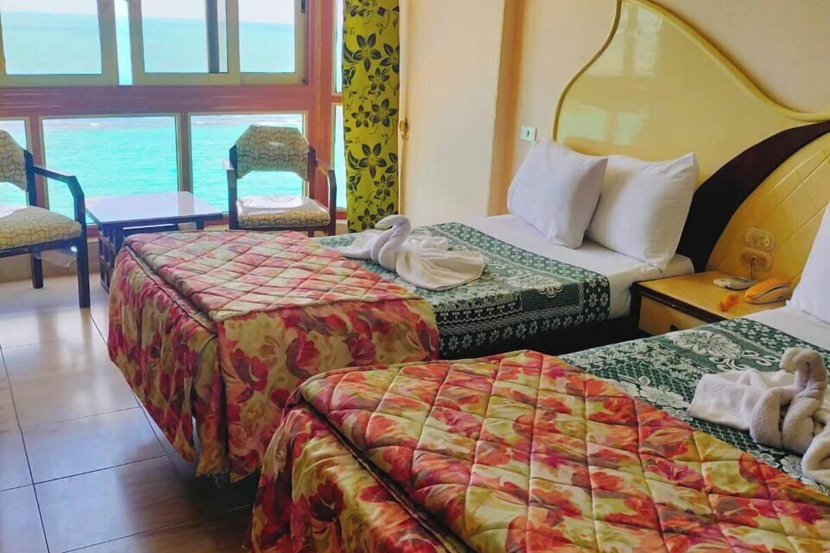 1 bedroom, premium bedding, laptop workspace, WiFi