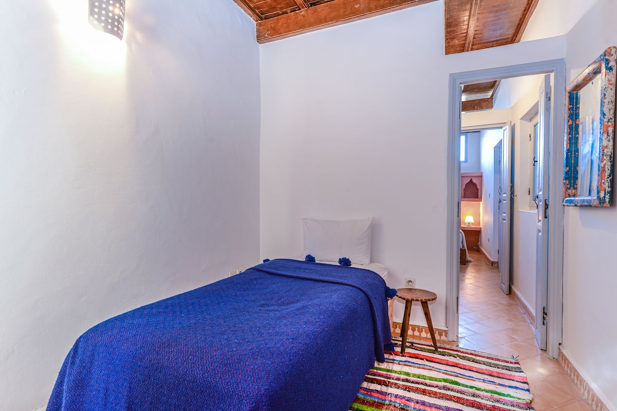 Comfort Triple Room | Premium bedding, Select Comfort beds, blackout drapes, free WiFi