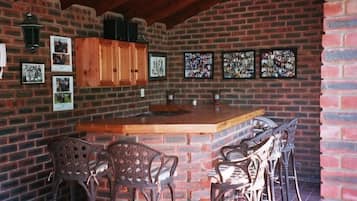 Bar (en la propiedad)