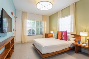 Memory-foam beds, in-room safe, individually decorated