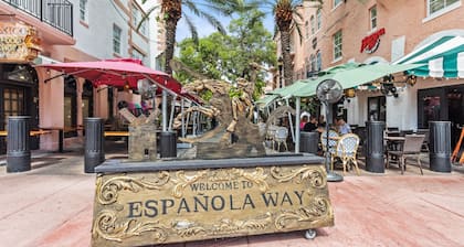 Kasa El Paseo Miami Beach