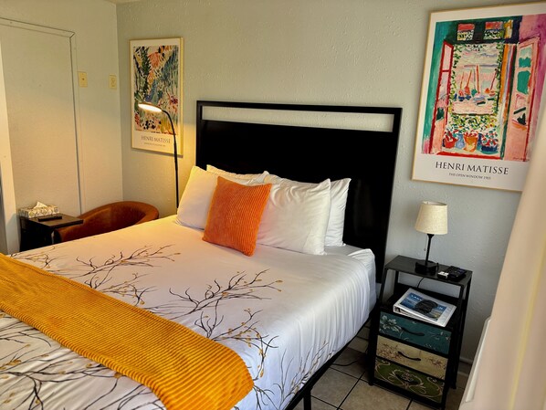 بديكورات فريدة لكل غرفة ومكواة/لوح كي وواي فاي مجانًا