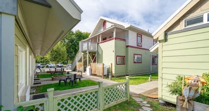 Riverwalk Inn
