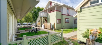 Riverwalk Inn