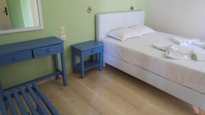 Unclassified image, 4 of 20, button - Irini Stalis (Hersonissos)