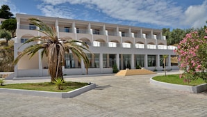 Front of property - Belvedere (Skiathos)