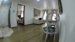 บริเวณนั่งเล่น | ทีวีจอแบน