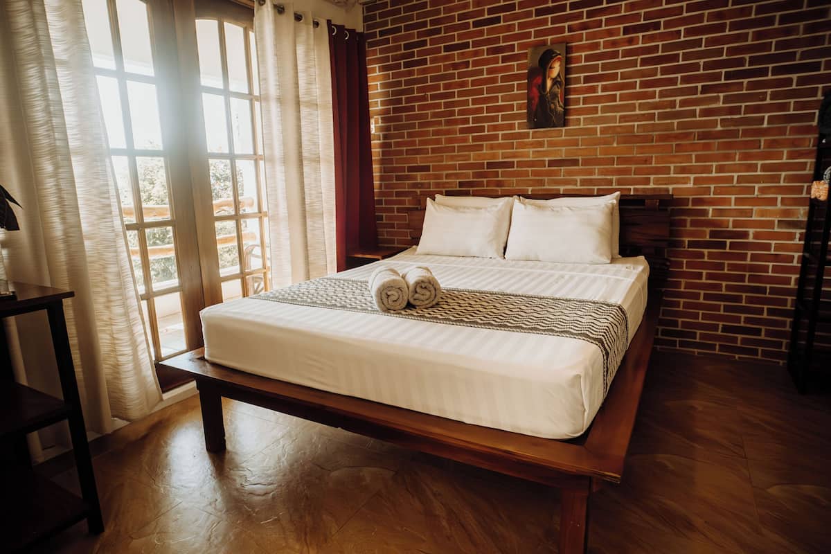Wi-Fi de cortesia, roupa de cama